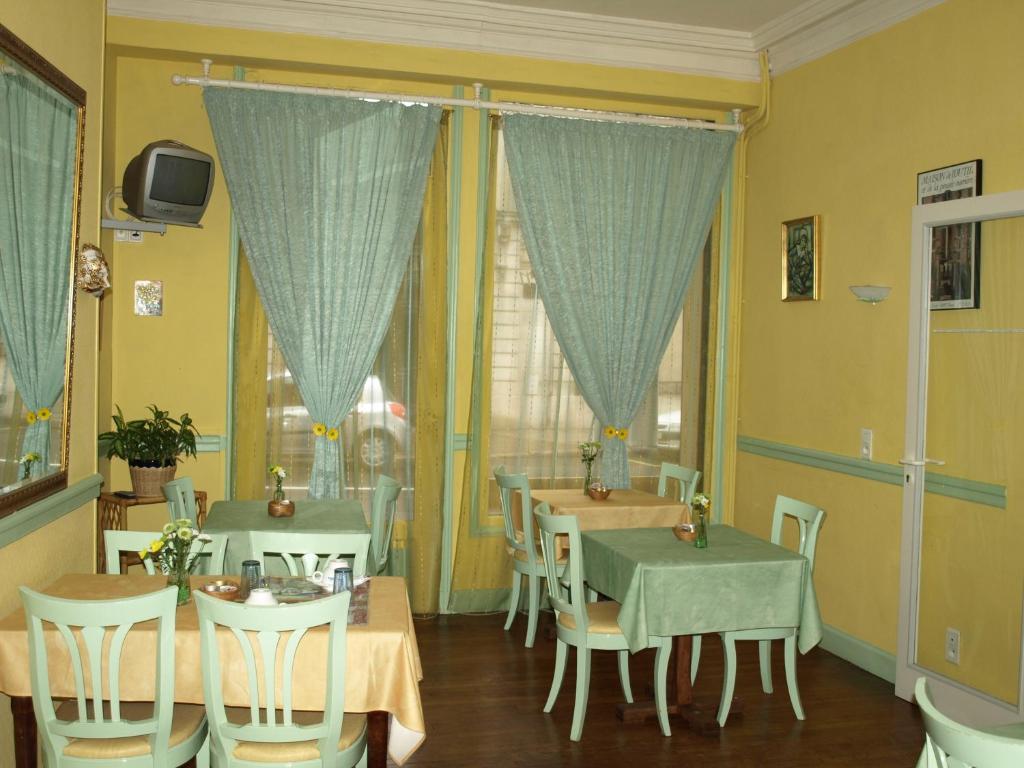 تروي Hotel Arlequin المظهر الخارجي الصورة